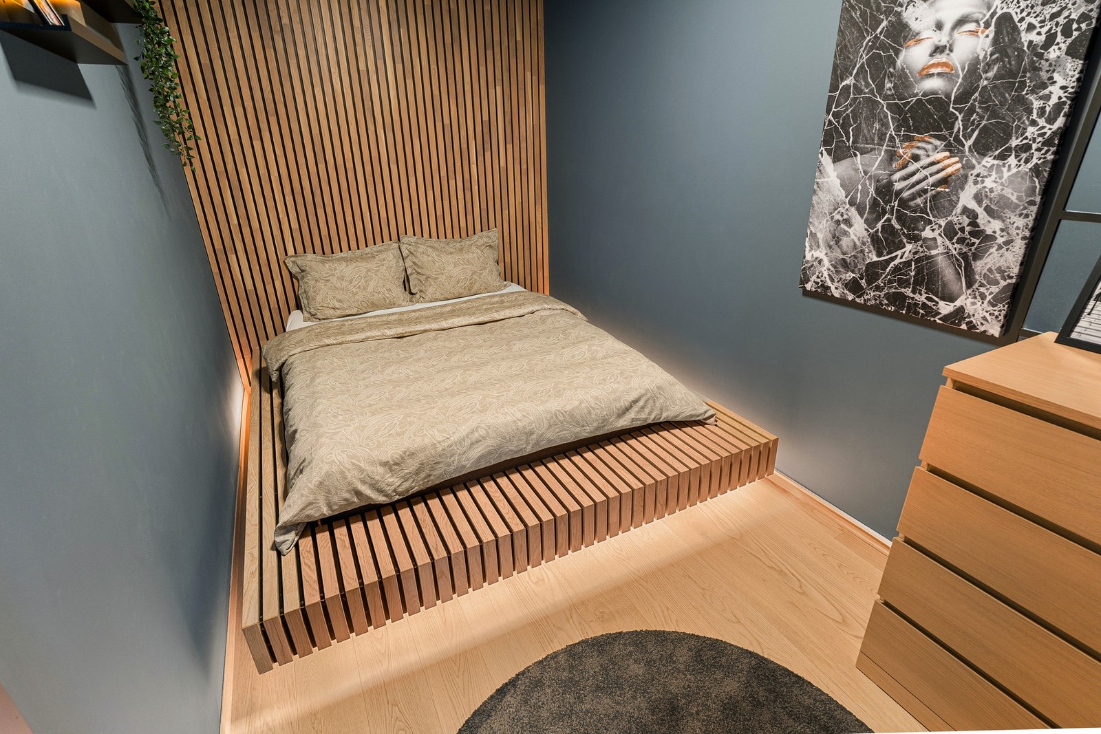 Soverommet gir plass til garderobe etter behov. Galleribilde