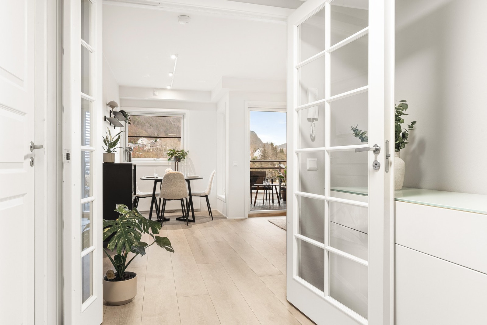 Leiligheten har en god planløsning med romslige rom. Galleribilde