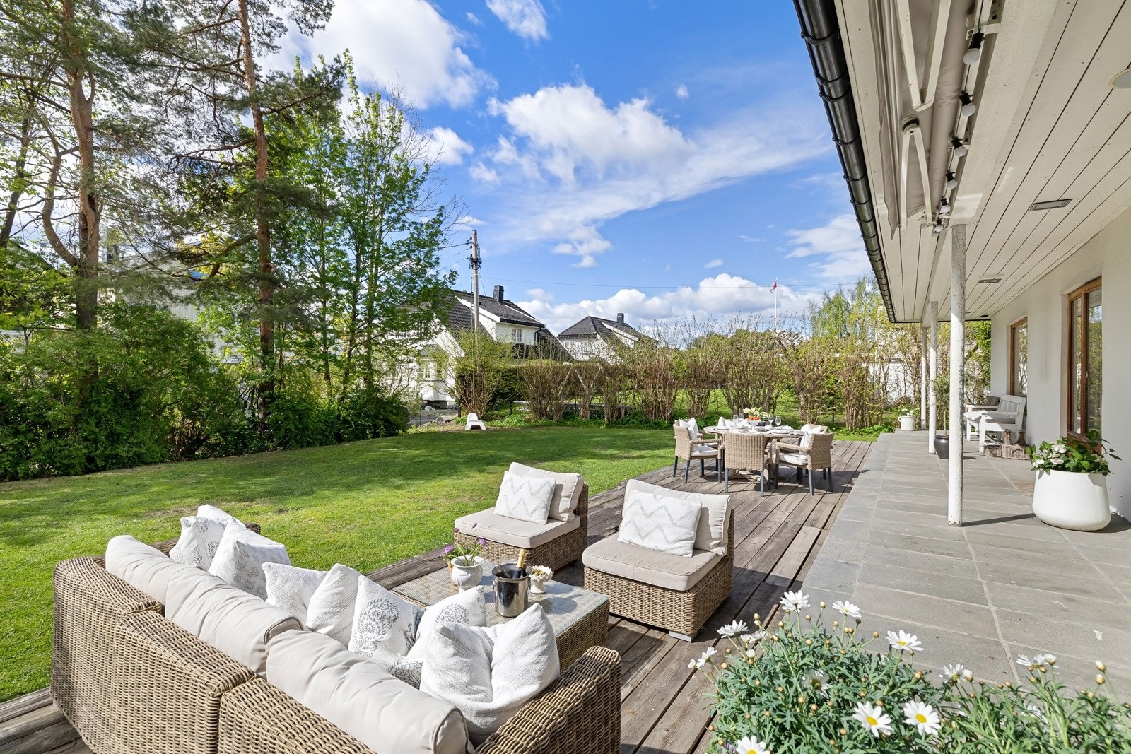 Velkommen til Hjørungveien 11 - Presentert av Privatmegleren Dyve & Partnere v/ Alexander Sandaas Galleribilde