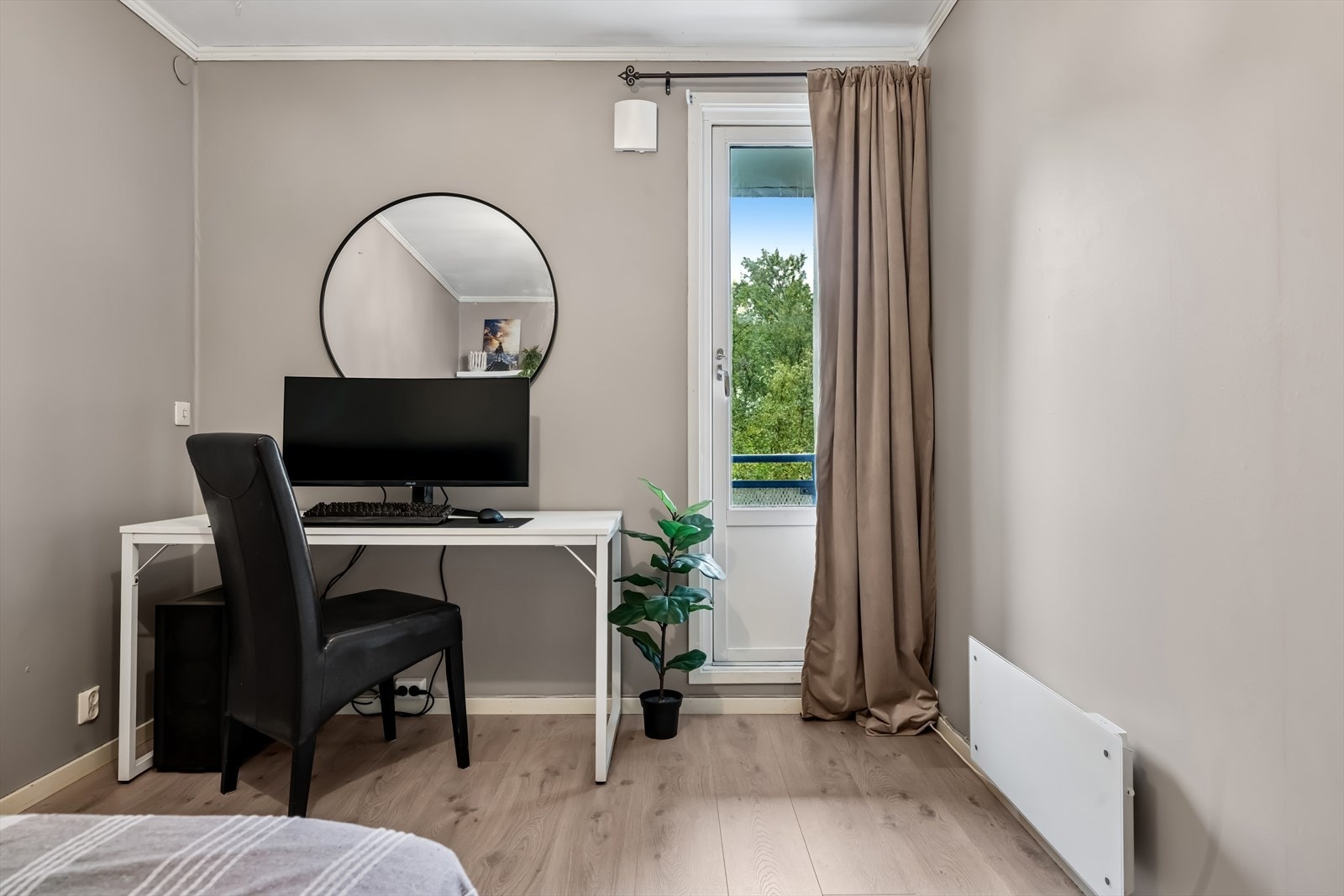 Her har en også videre utgang til en balkong på baksiden. Galleribilde