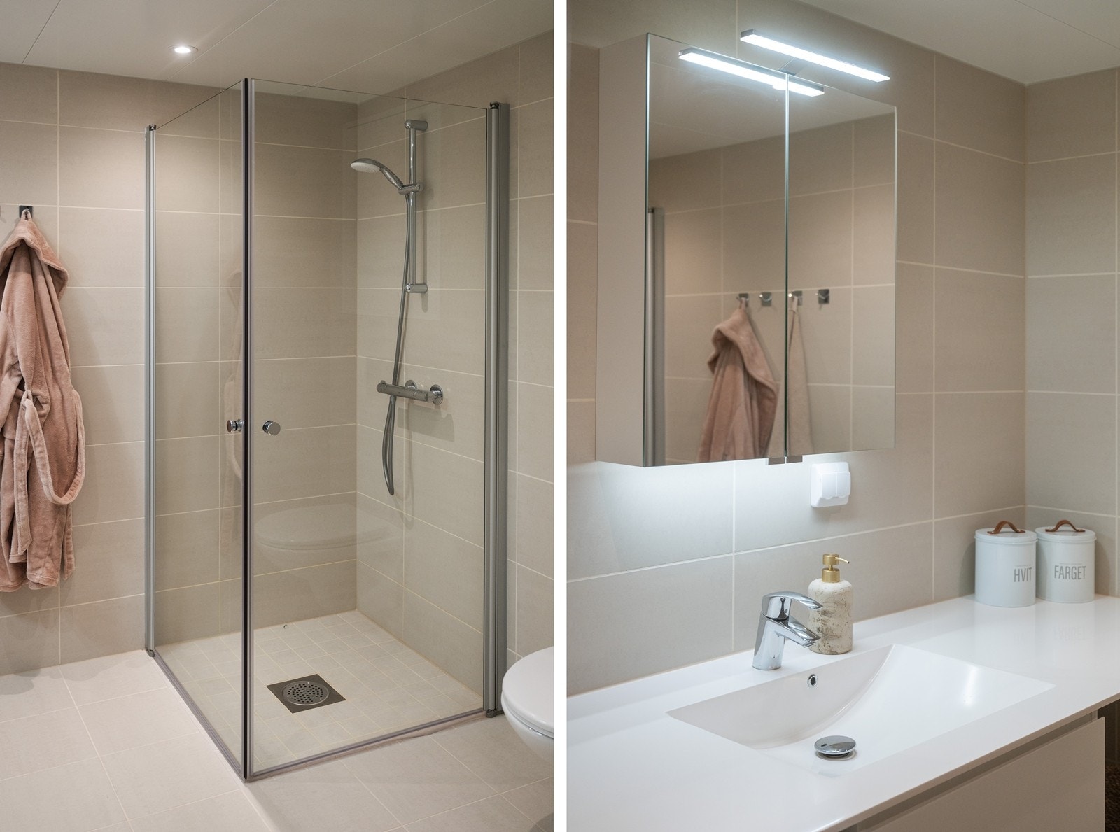 Flislagt bad med gulvvarme, vegghengt toalett og dusjhjørne med glassdører. Galleribilde