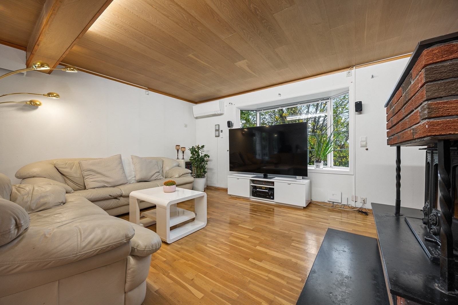 Det er godt med belysning fra taket. Galleribilde