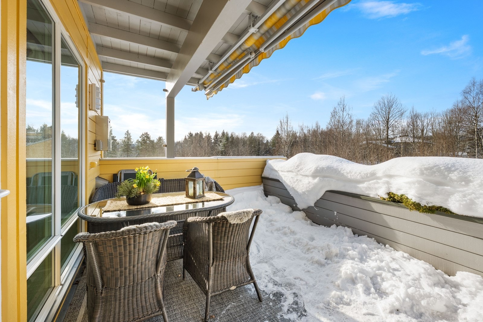 Terrassen er meget solrik Galleribilde
