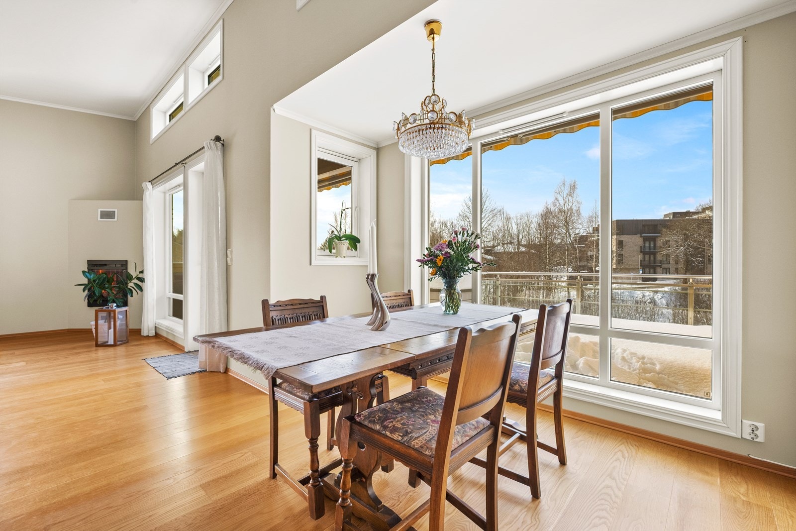 Stue/spisestue Galleribilde