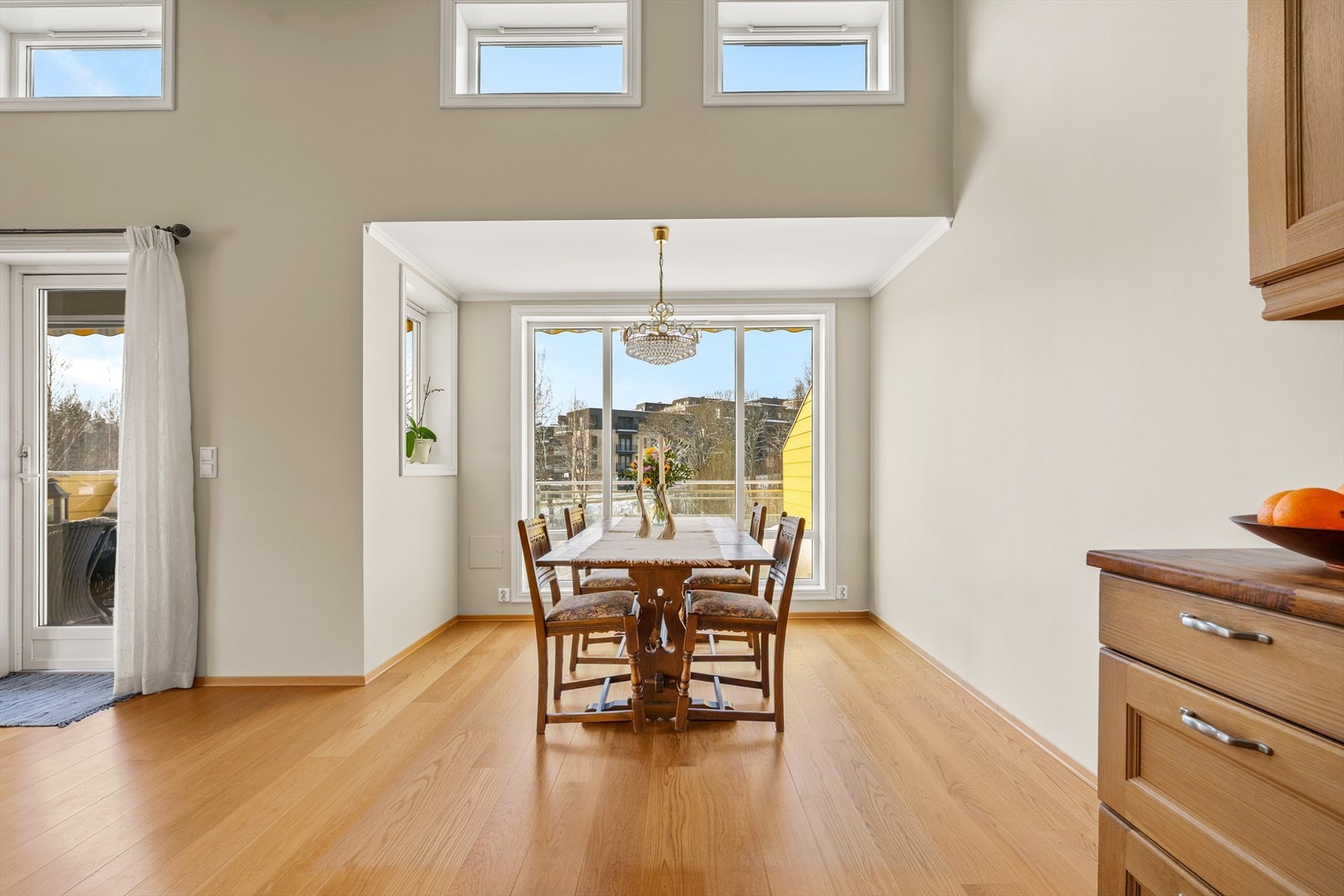 Stue/spisestue Galleribilde