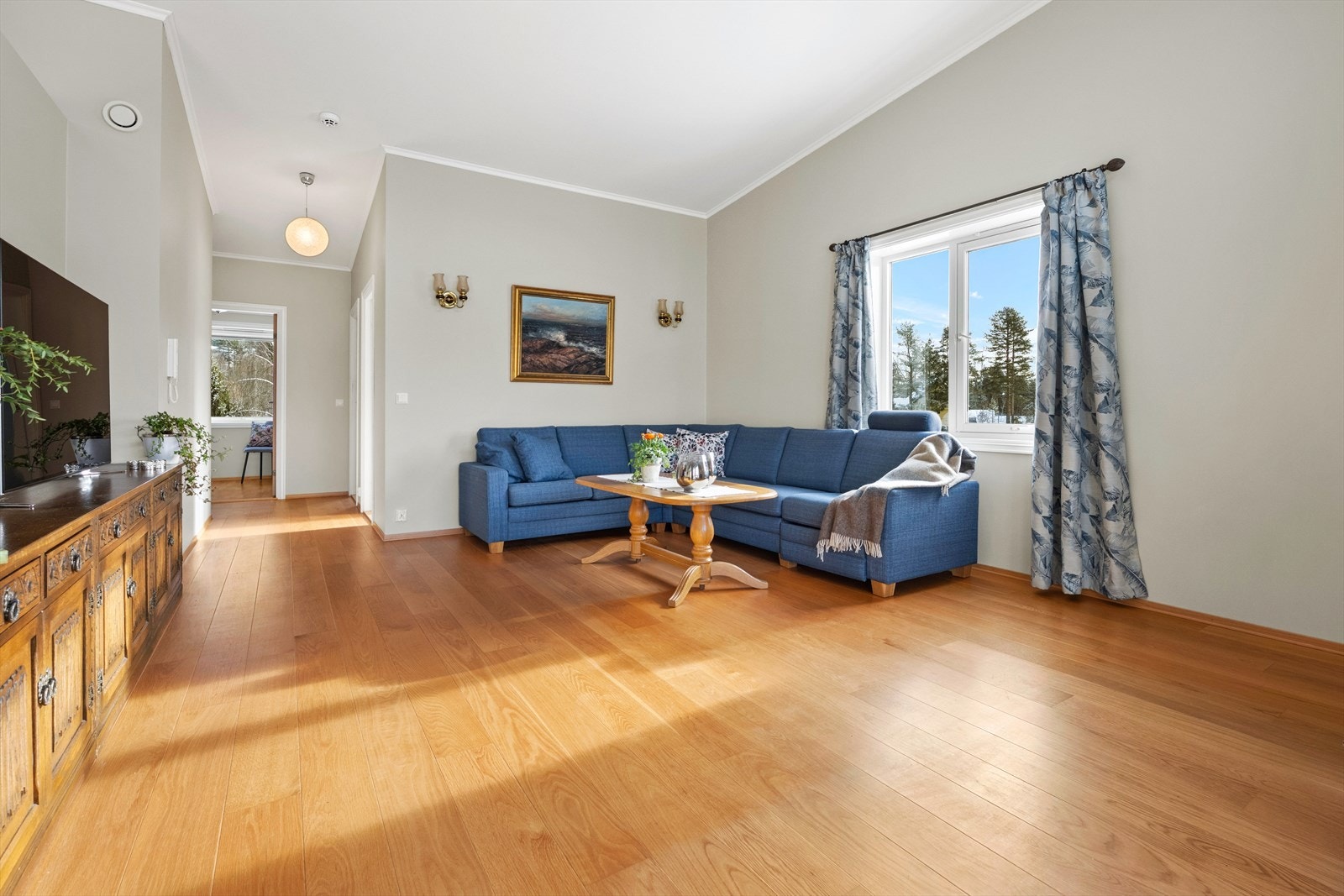 Stuen er nymalt som resten av leiligheten Galleribilde