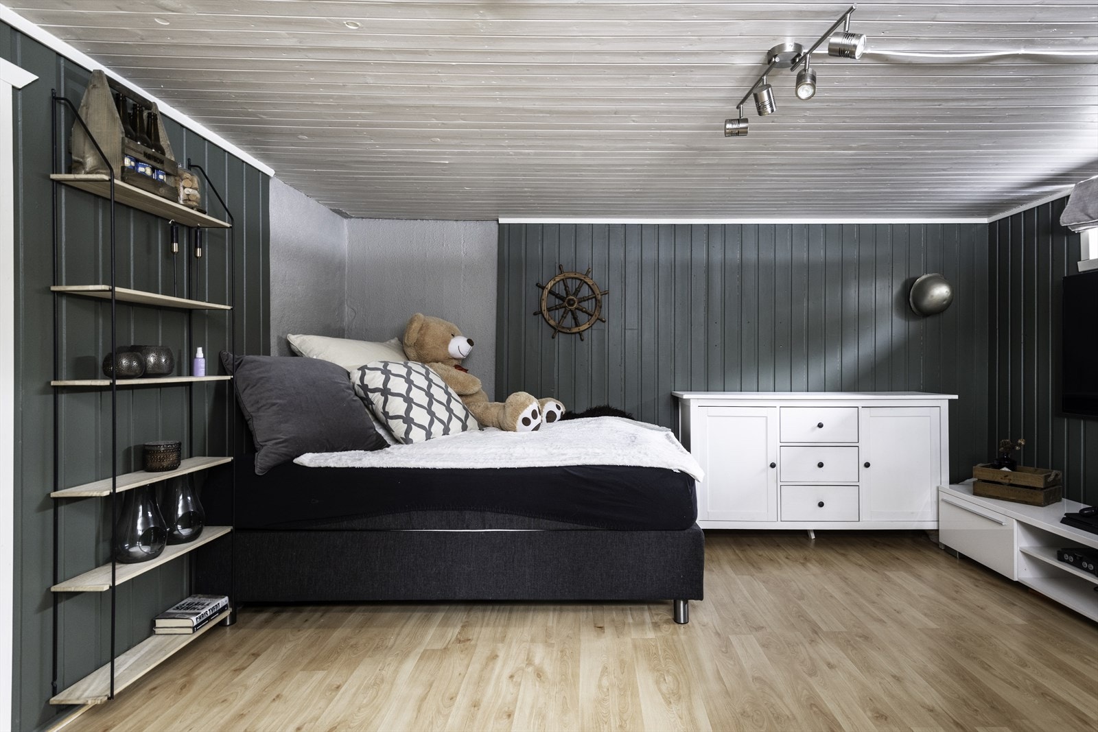 Innredet rom i kjeller (ikke godkjent for varig opphold) Galleribilde