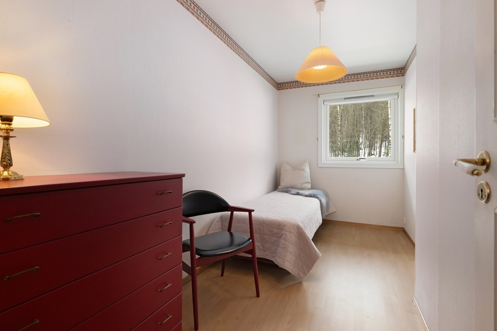 Soverom 2, også vendt ut mot stille område. Galleribilde