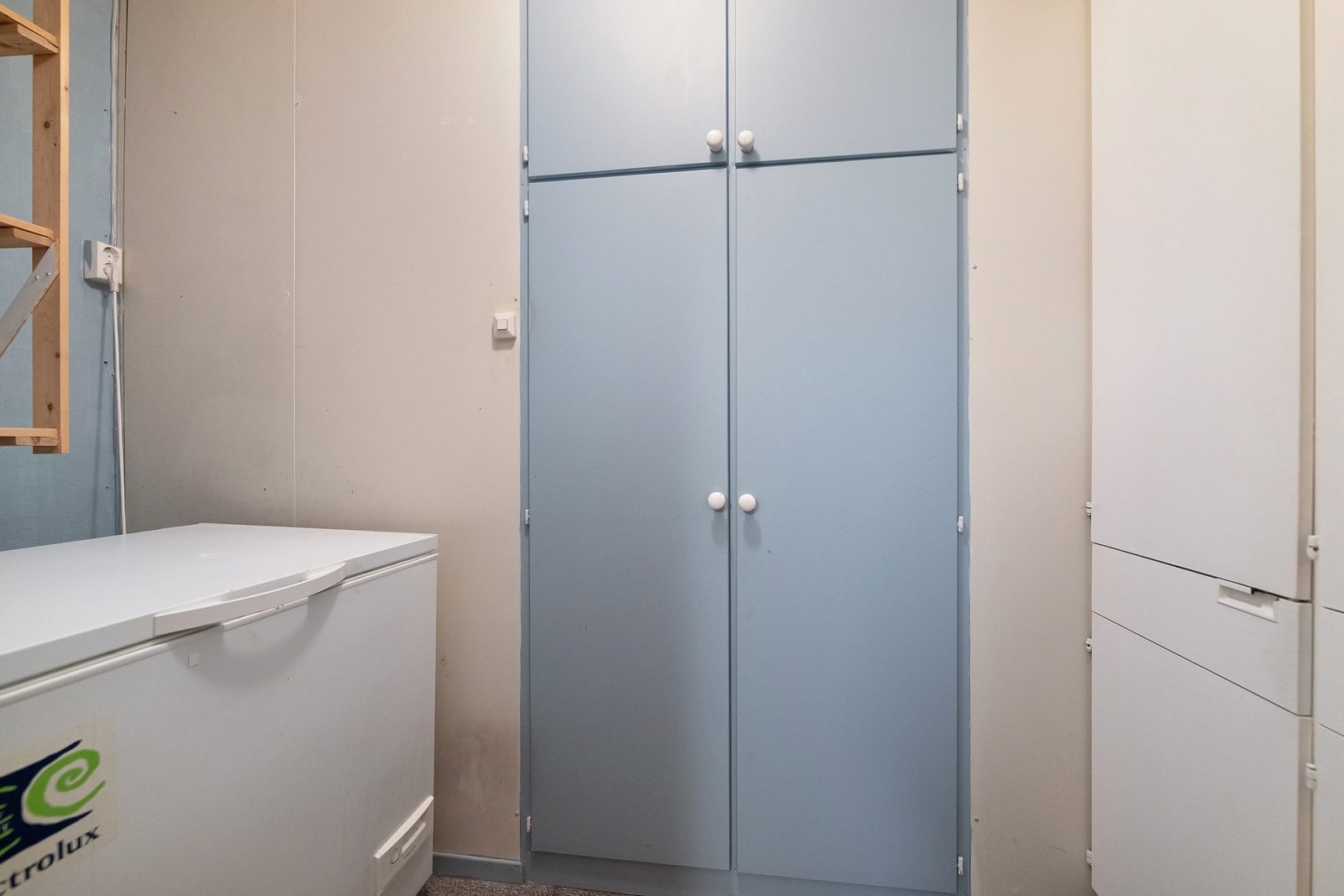 Innvendig bod. Det medfølger også en ekstern bod på fellesområdet. Galleribilde