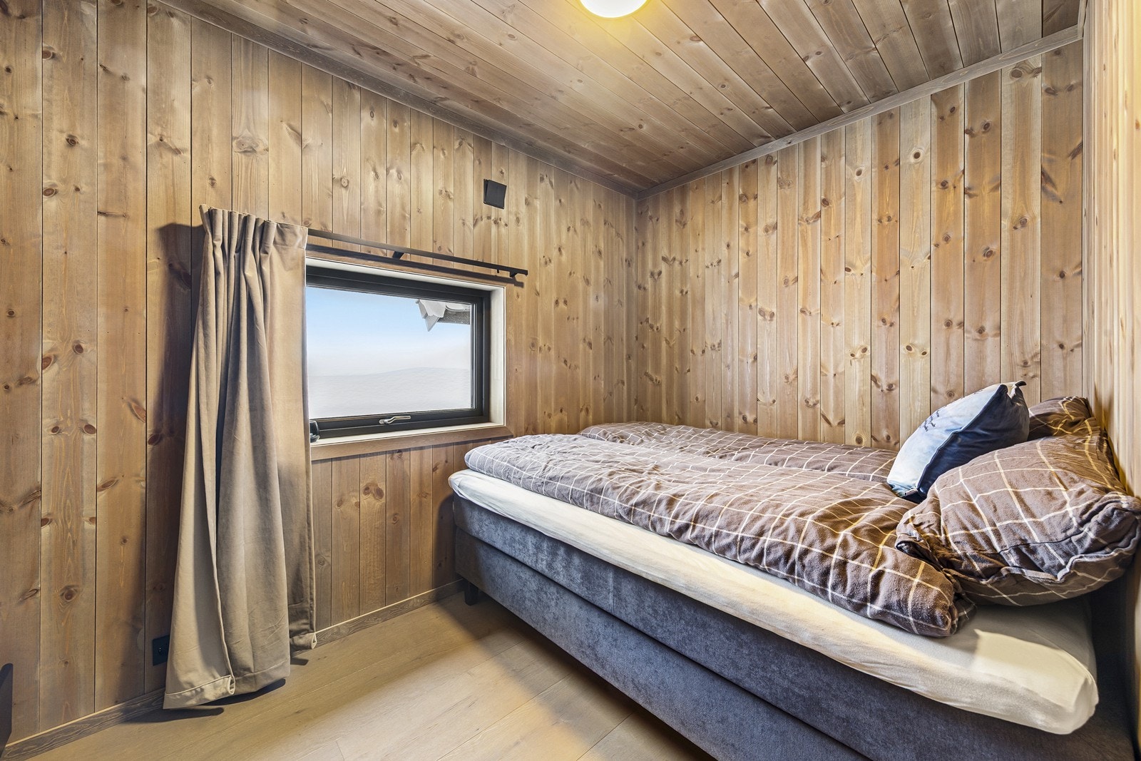 Soverom 3 - Soverommene er innbydende og praktisk utformet. Galleribilde