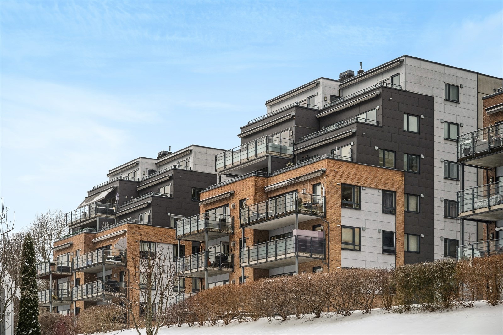 Her er det kort avstand til Rortunet kjøpesenter, dagligvarebutikker og offentlig transport. Galleribilde