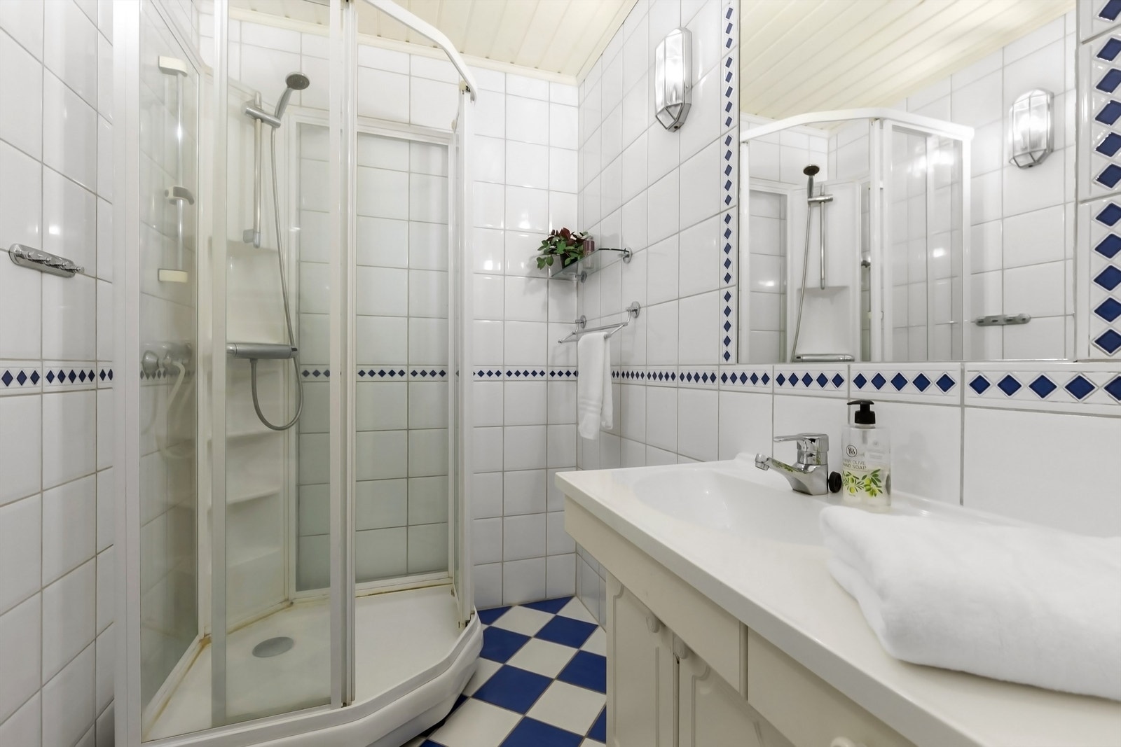 Flislagt baderom Galleribilde