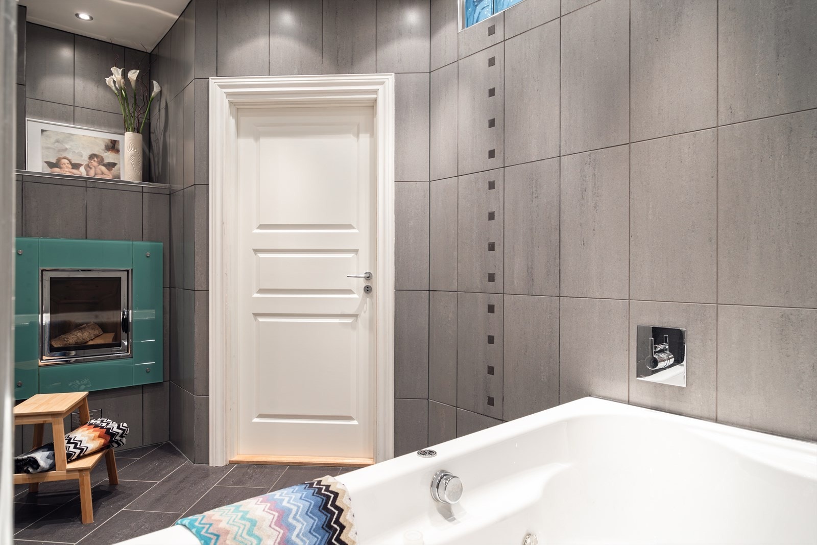 Flott peis på badet. Galleribilde