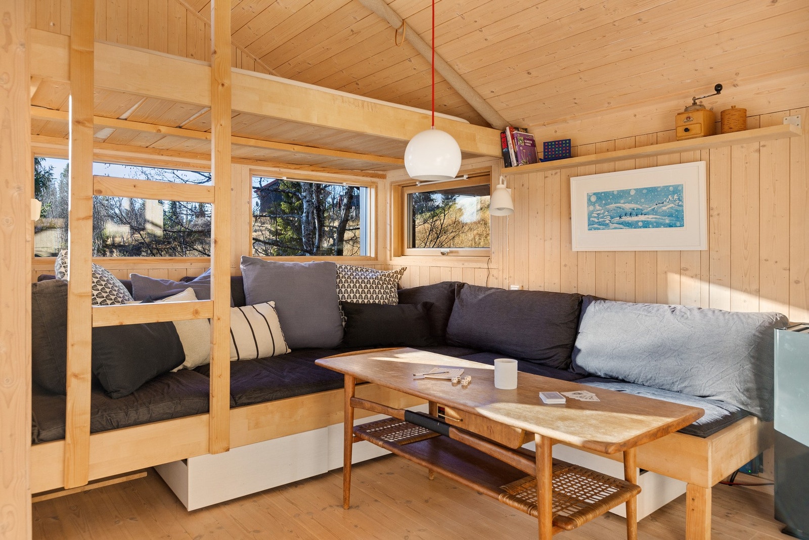 Hyggelig salong i stuen. Galleribilde