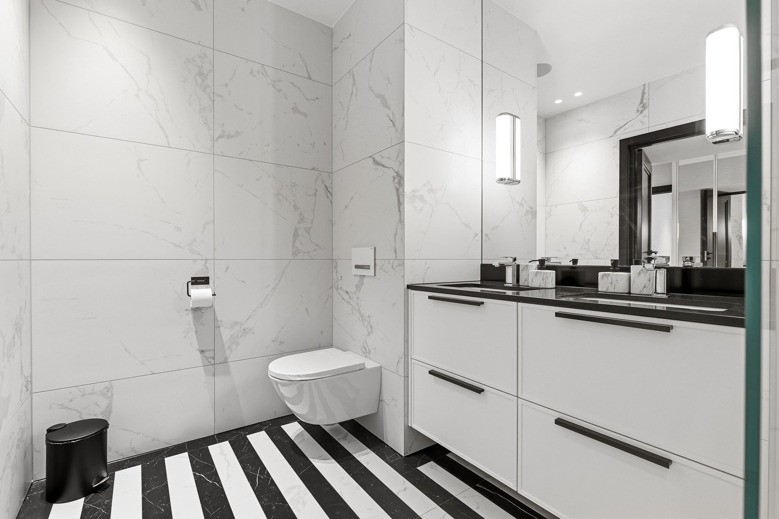 Bad tilknyttet masterstuite. Galleribilde