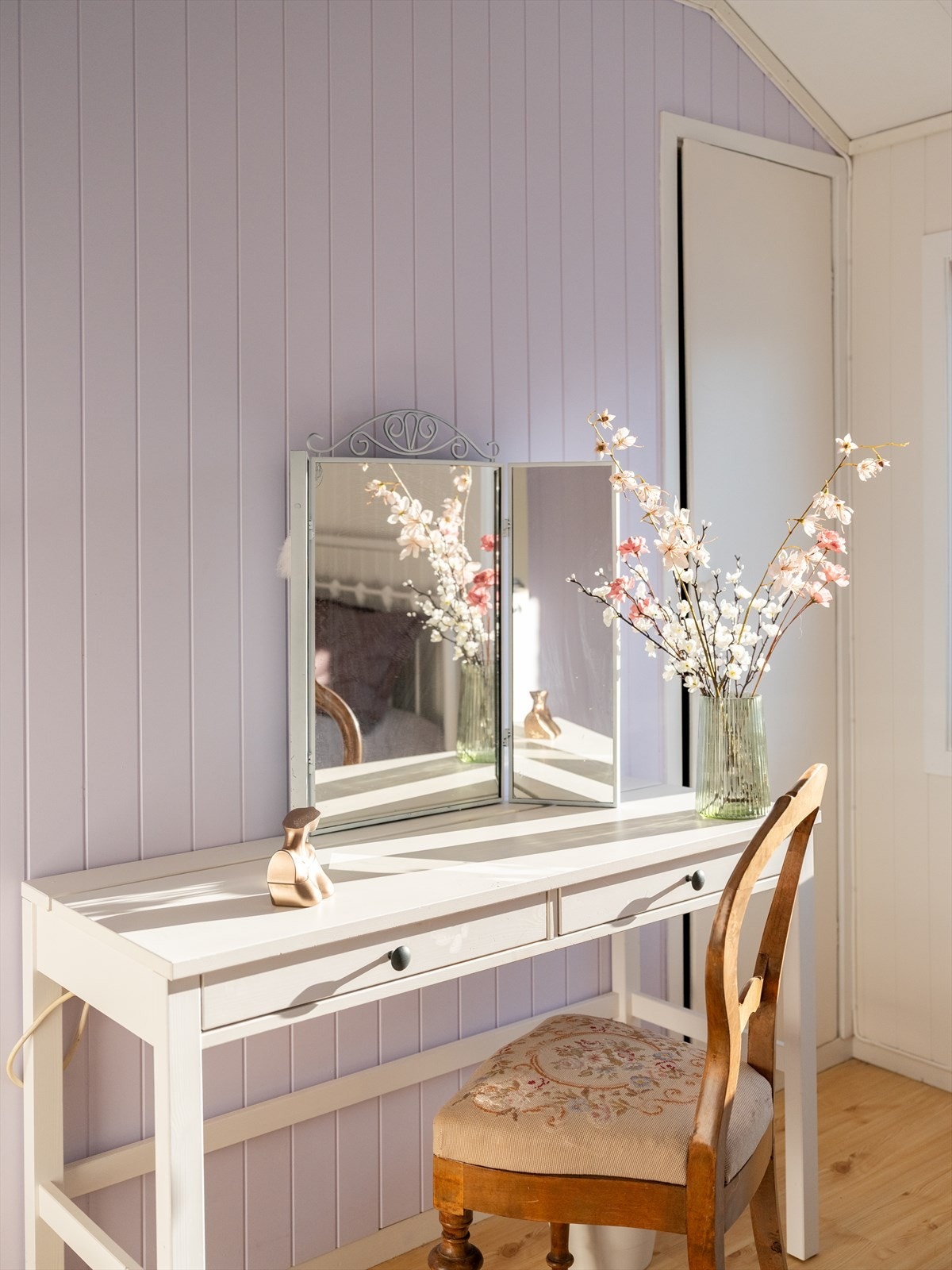 Fra soverommet har du tilgang til et eget kott. Galleribilde