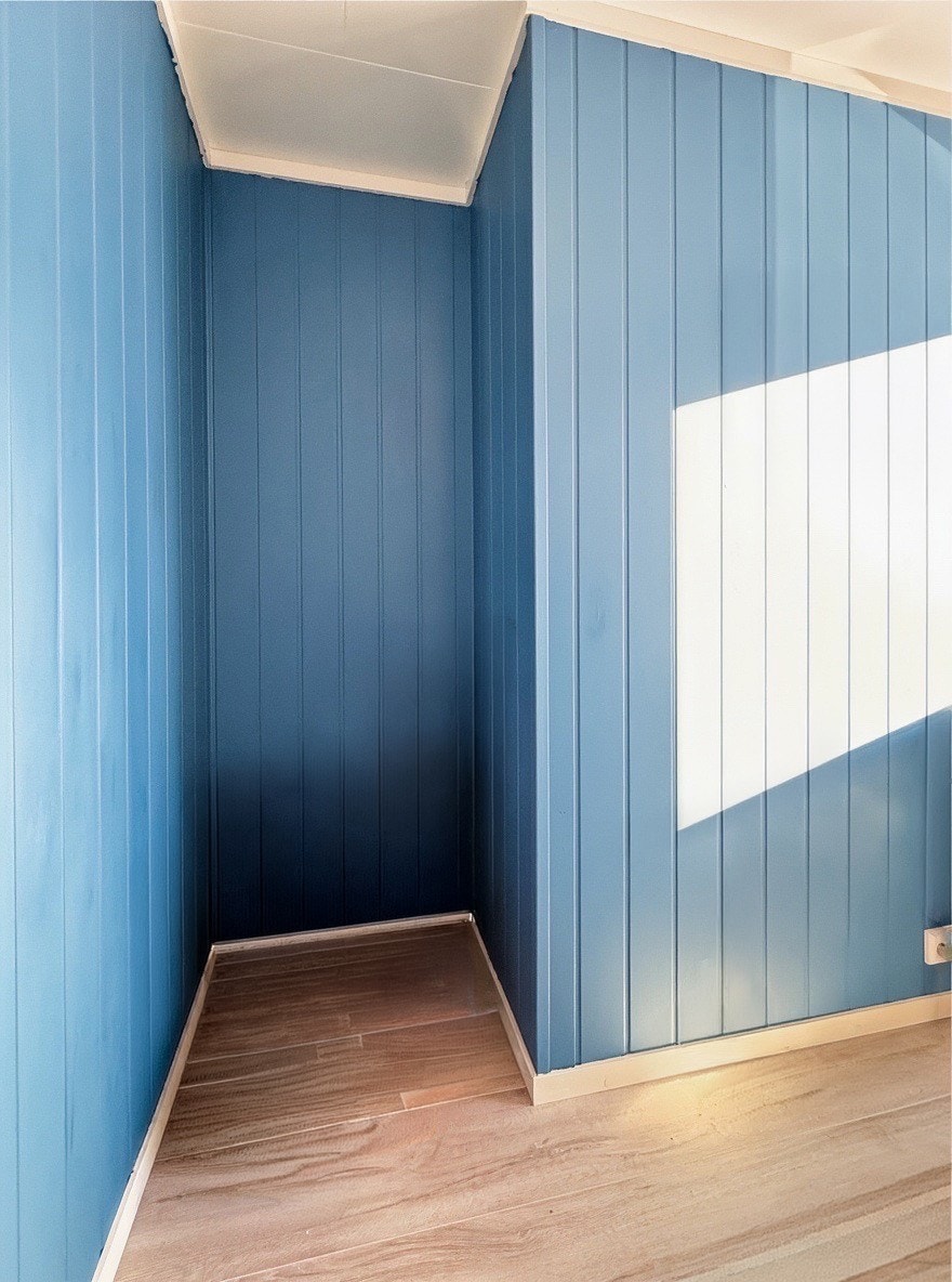 God plass til oppbevaring og klær. Galleribilde