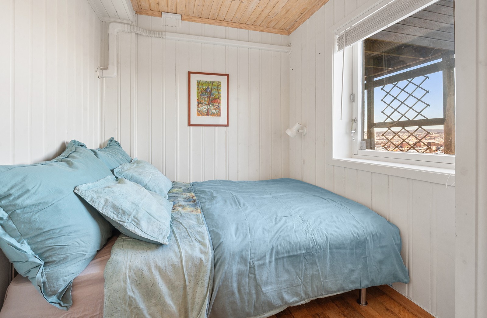 Bod - innredet som soverom 4 nede ved entre Galleribilde