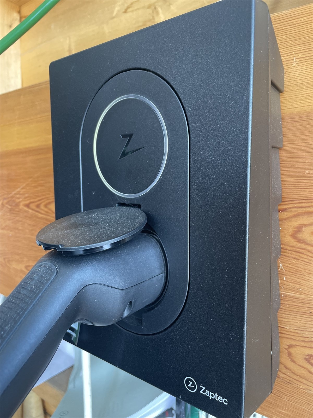 Zaptec ladeboks følger boligen Galleribilde