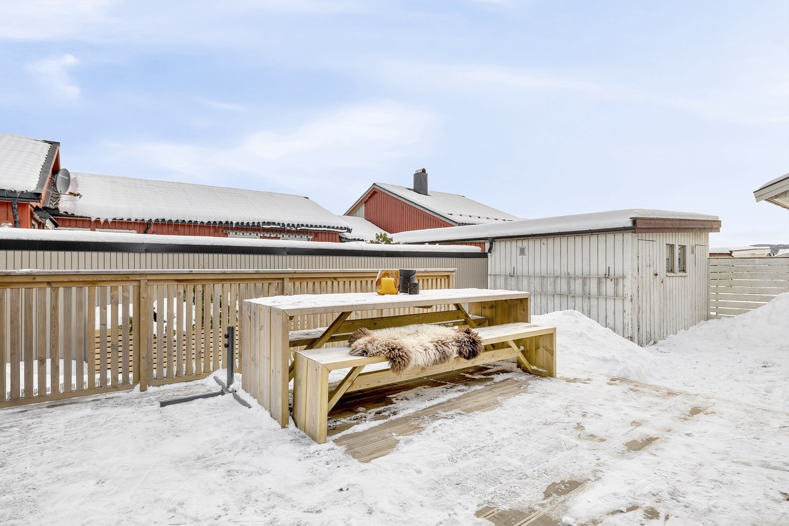 Her kan du nyte sene sommerkvelder i godt selskap. Galleribilde