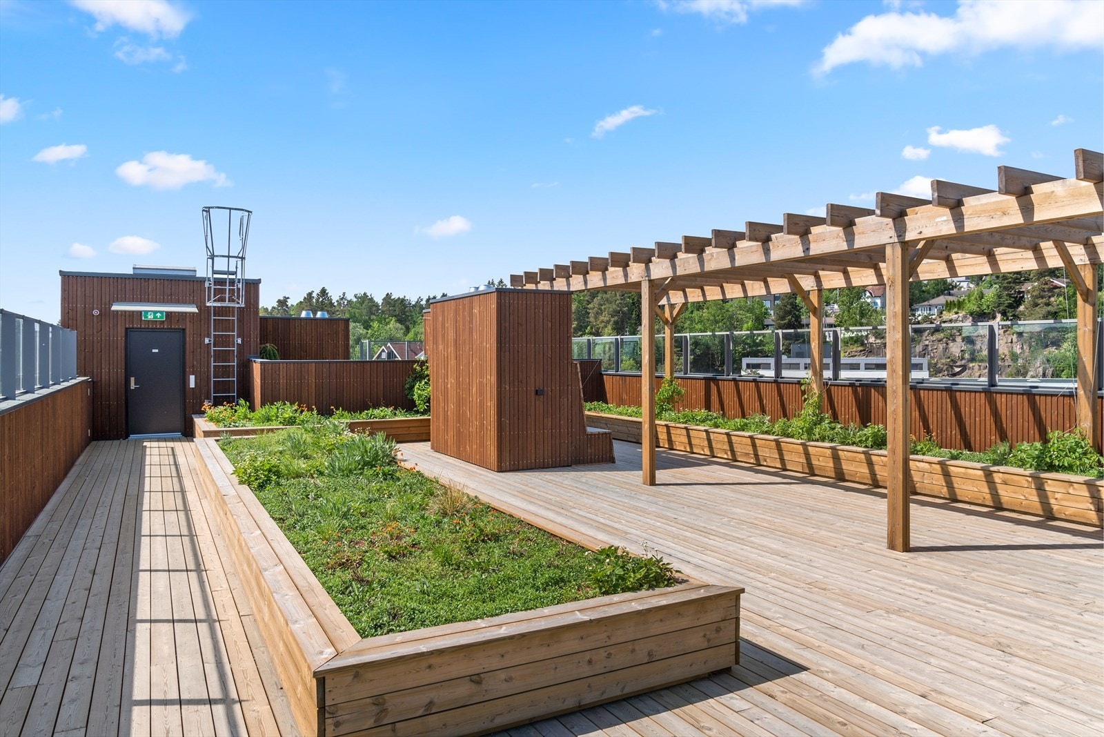 Felles takterrasse med gode sol- og utsiktsforhold Galleribilde