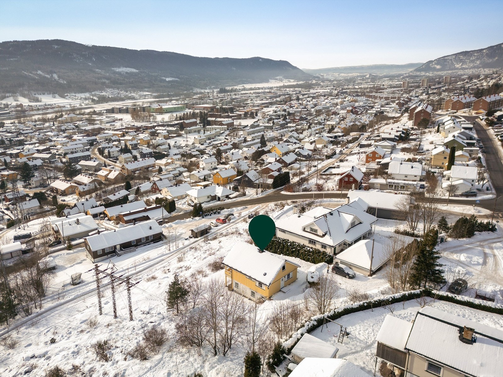 I nærheten finner du marka med flotte tur- og rekreasjonsmuligheter sommer som vinter. Galleribilde