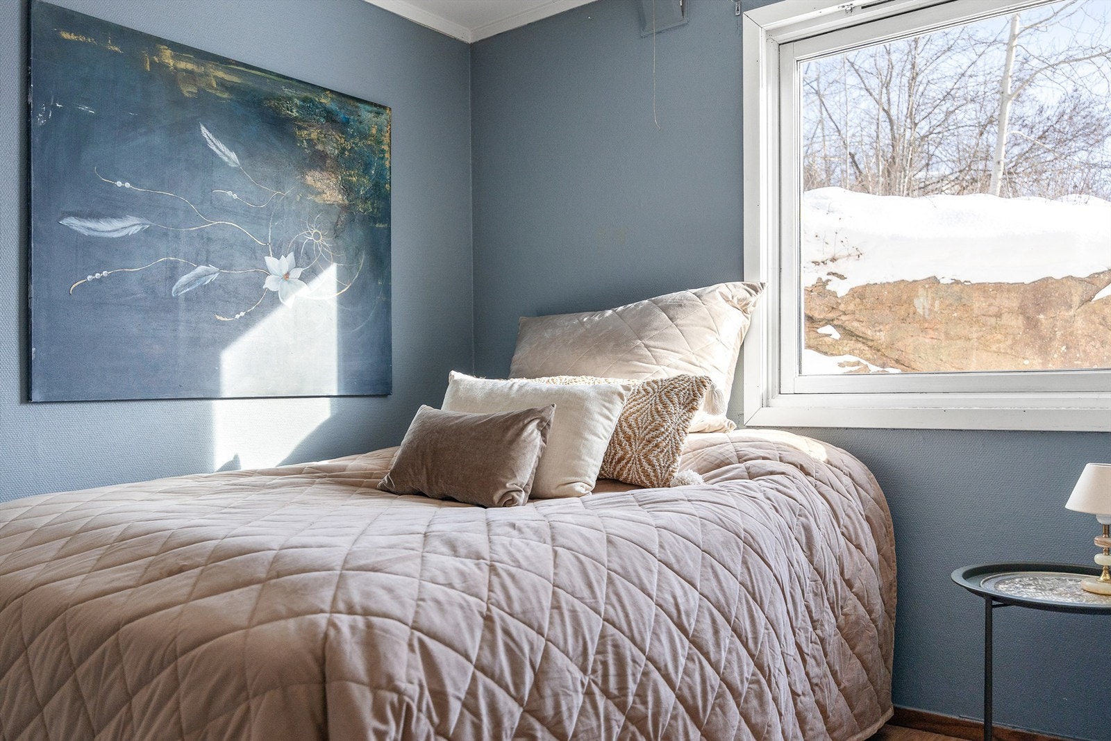 Utleiedelen har et eget, adskilt soverom. Galleribilde