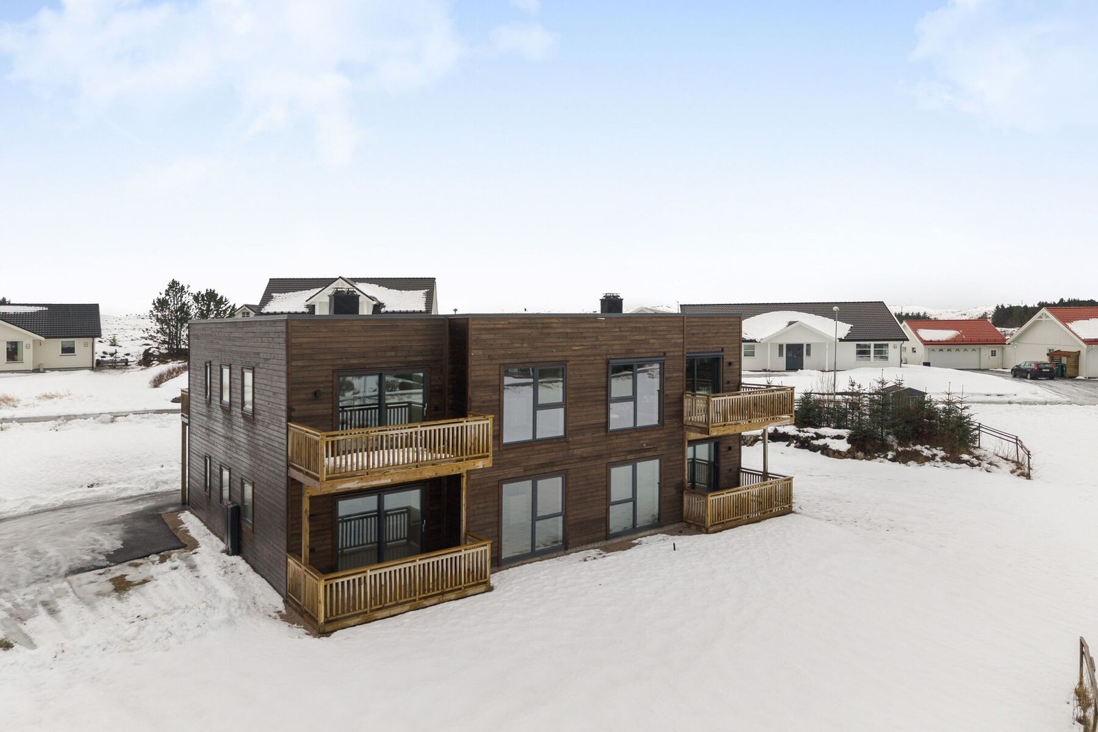 Disse utgjør første byggetrinn i ett prosjekt på til sammen 3 bygg og 12 leiligheter Galleribilde