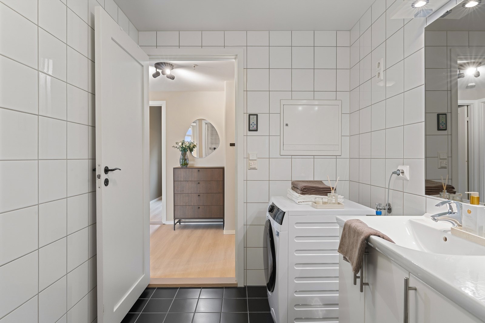 Badet er utstyrt med balansert ventilasjon, som sikrer et godt og friskt inneklima Galleribilde