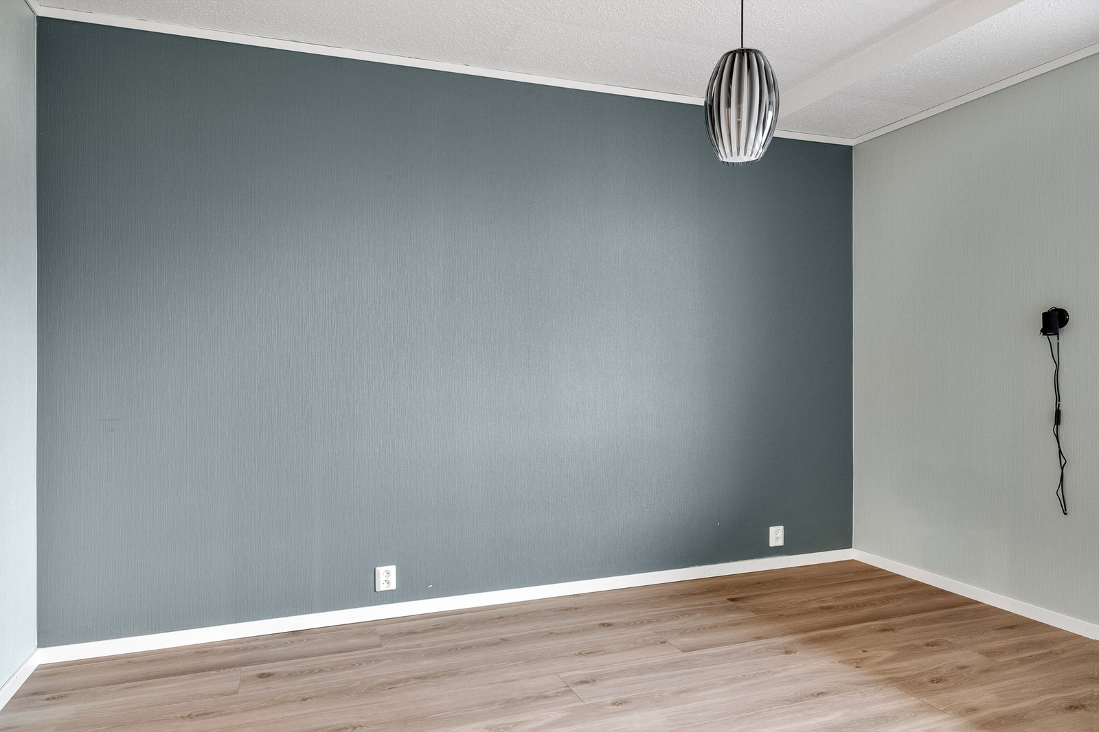 Leiligheten har tre soverom hvorav alle er av god størrelse Galleribilde