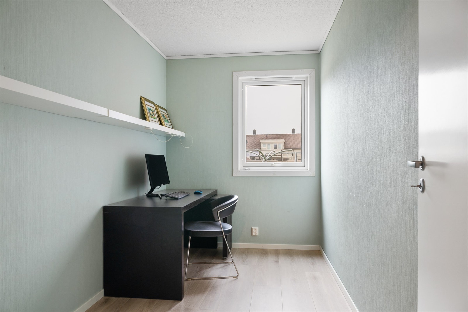 Det tredje soverommet kan egne seg godt som barnerom, gjesterom eller hjemmekontor Galleribilde