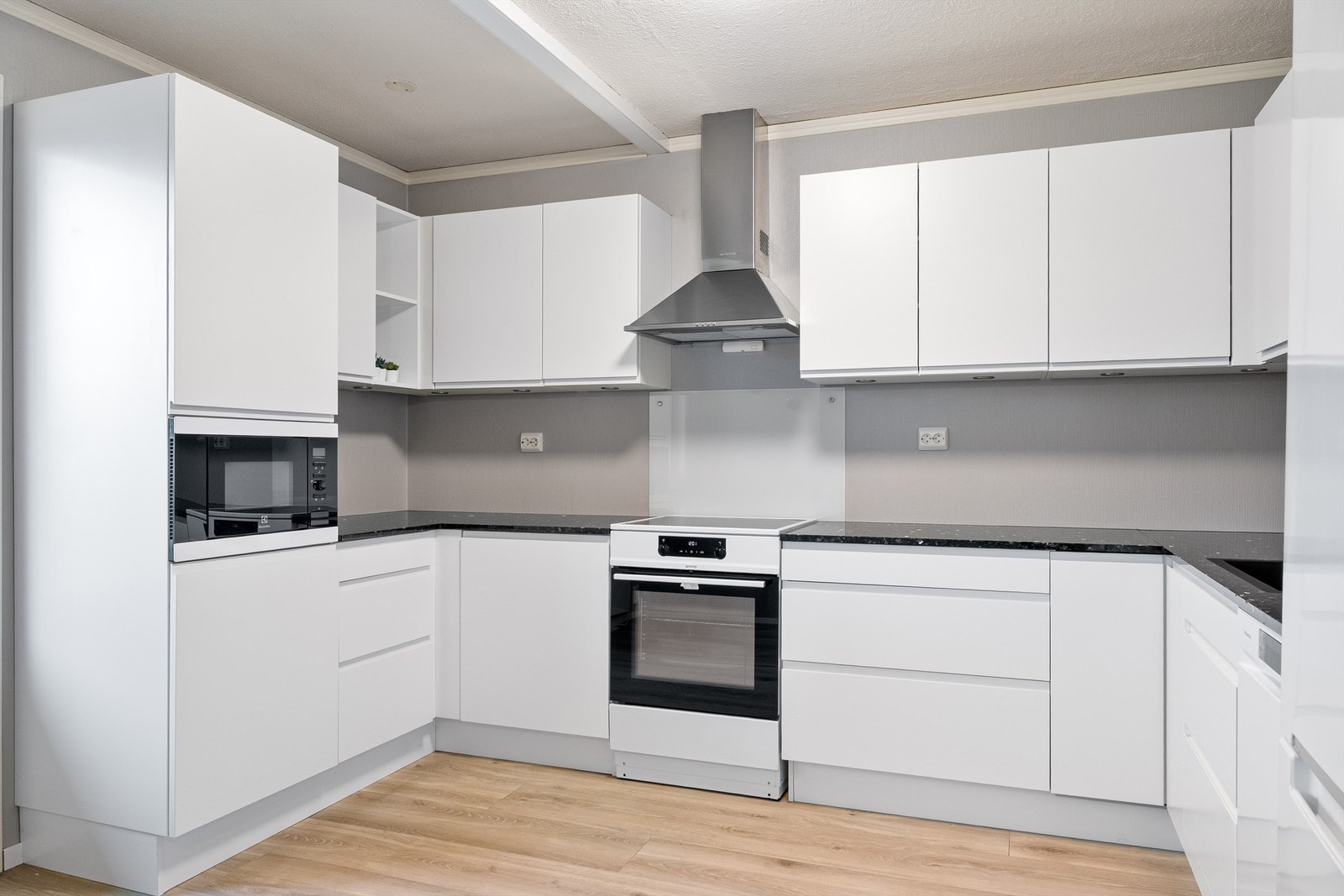 Leiligheten er renovert i 2018/19 av Frøiland Bygg Galleribilde