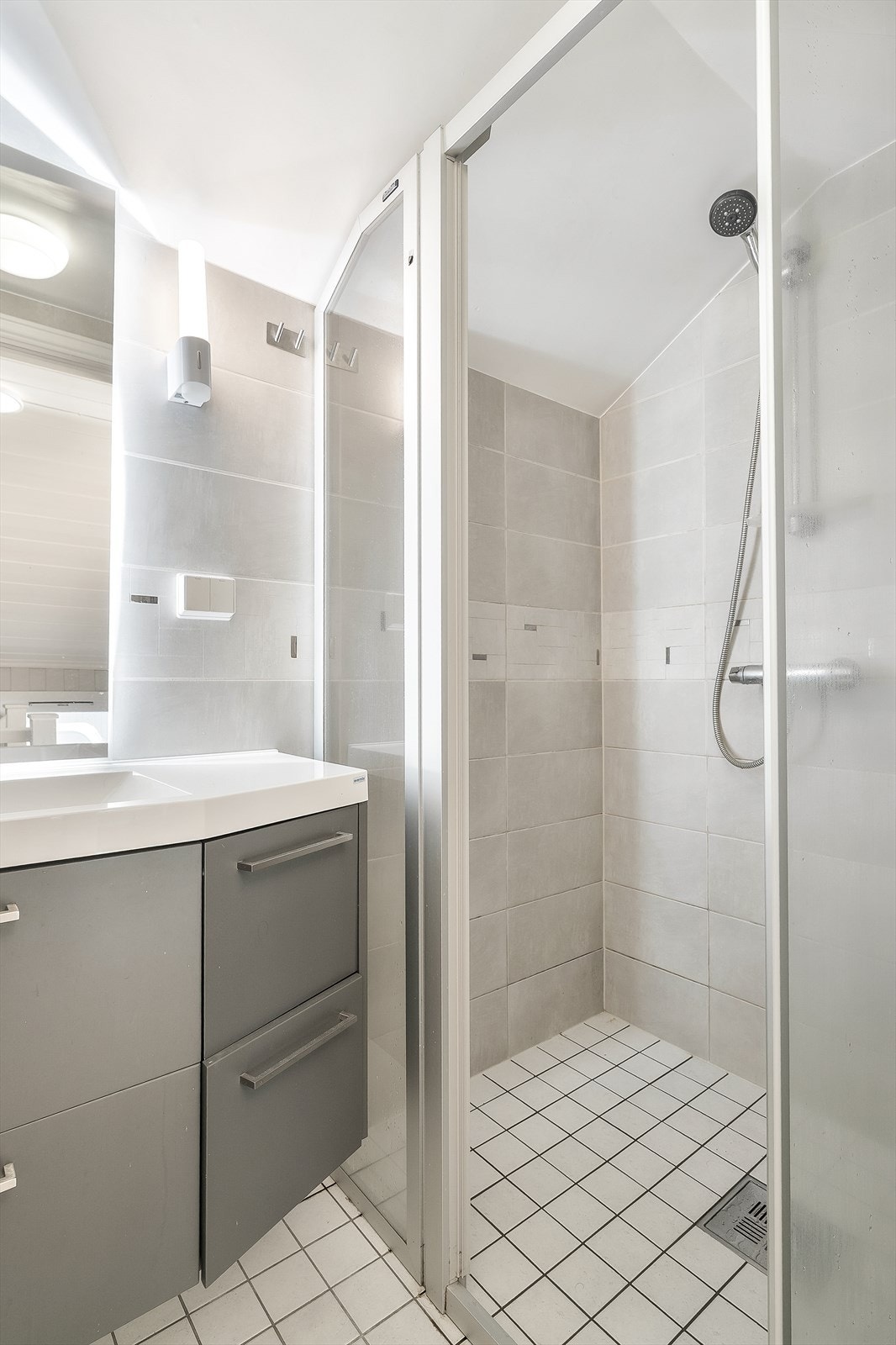 Badet har varmekabler i gulvet. Galleribilde