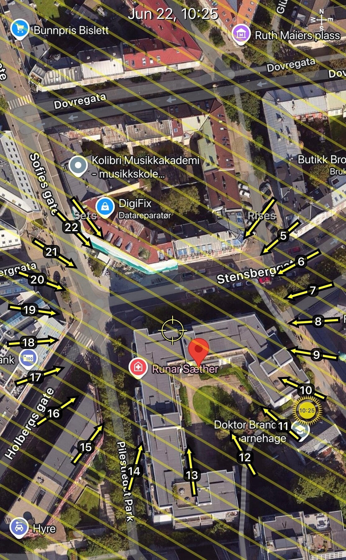 Balkongen har hyggelig kveldssol fra ca. kl. 18 på sommertid (Tidene er hentet fra 22.juni) Galleribilde
