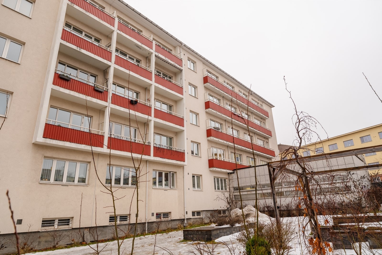 Her bor du sentralt og urbant til med kort gangavstand til alt du måtte trenge i hverdagen. Galleribilde