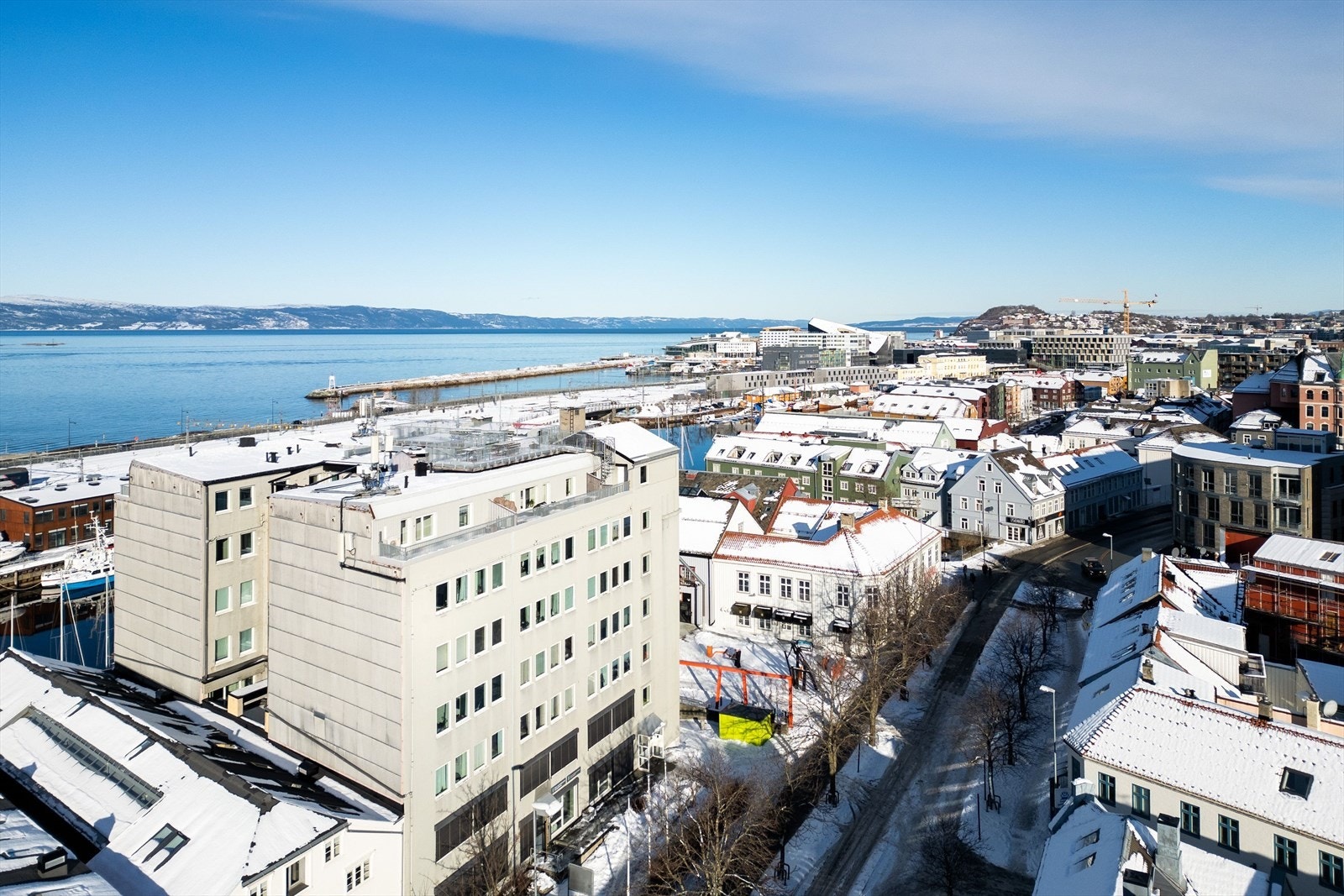 Med nærhet til alt fra herlig parkliv, sjarmerende kaféer til et bredt utvalg av kollektiv- og servicefunksjoner, finner vi Sandgata 2. Galleribilde