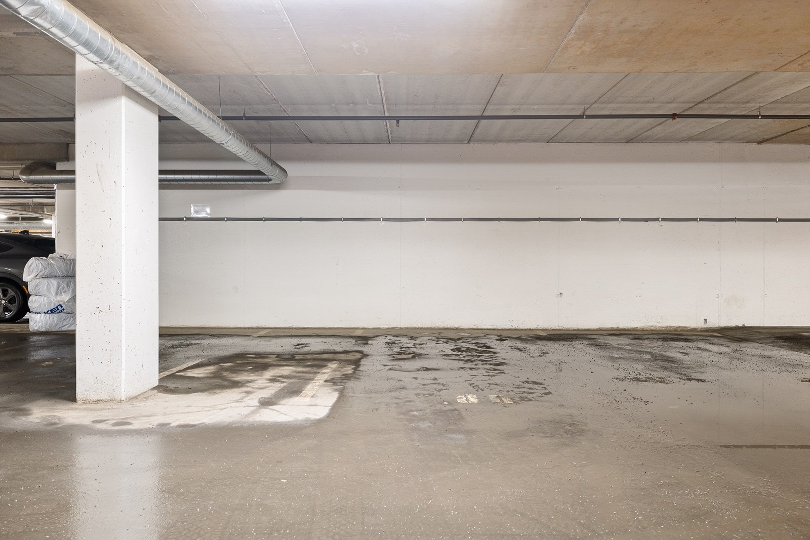 Det medfølger garasjeplass (nr. 80) i garasjeanlegg til leiligheten. Galleribilde