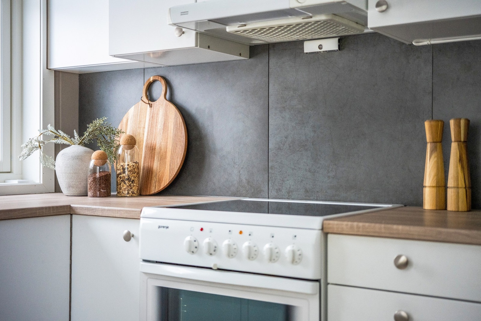 Kjøkkendetal - forøvrig bare ett hundre meter fra kjøkkenbenken og til Kiwi Galleribilde