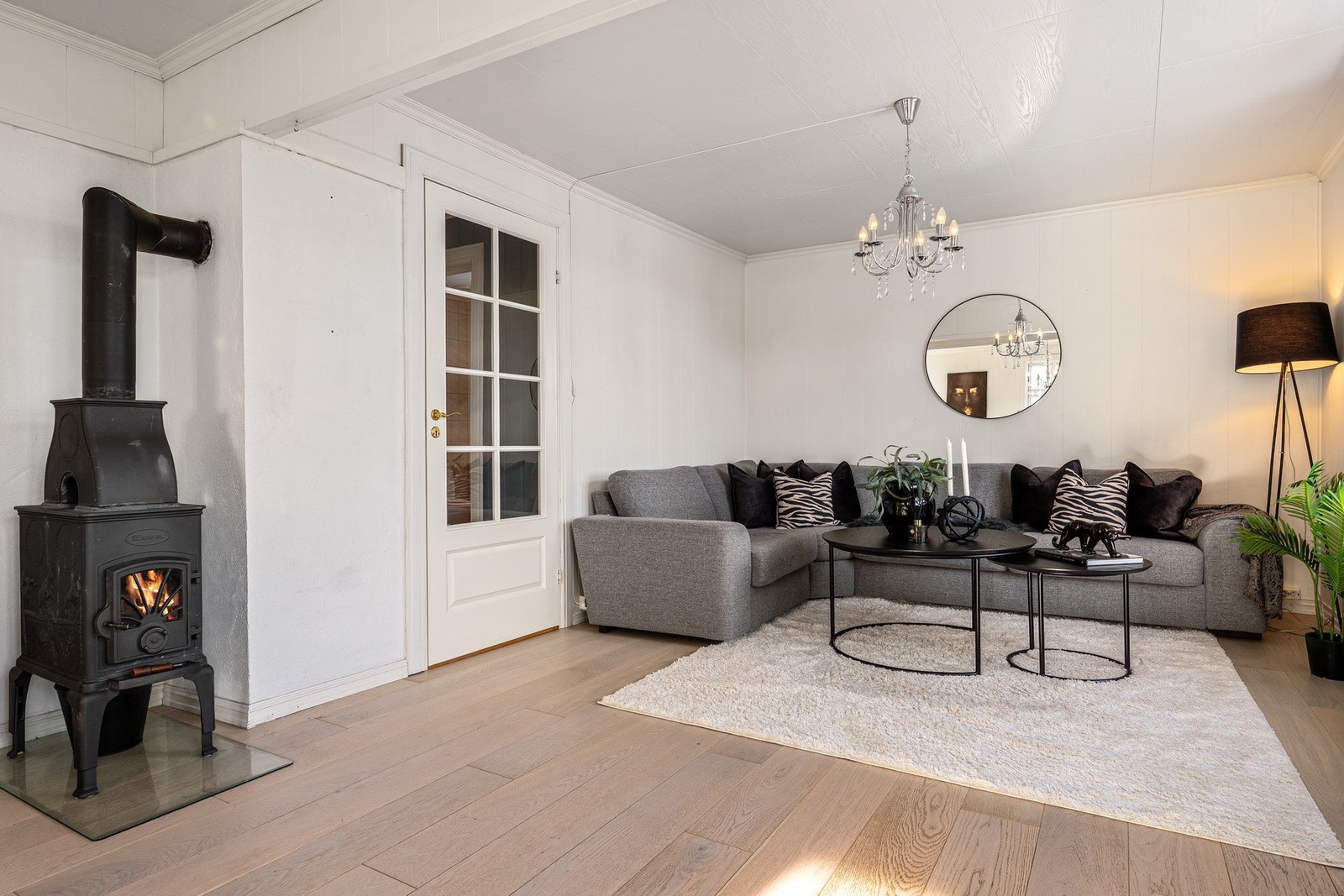 - Da tusler vi videre til neste del av boligen - Galleribilde