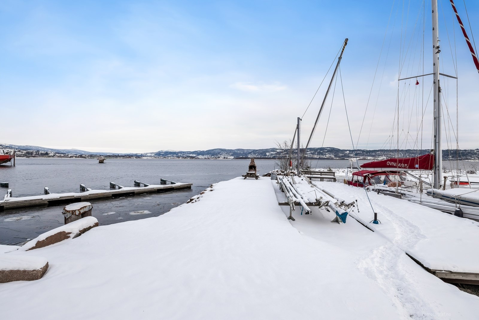 Tangen Brygge har en flott beliggenhet helt ned mot fjorden - i maritime omgivelser. Galleribilde