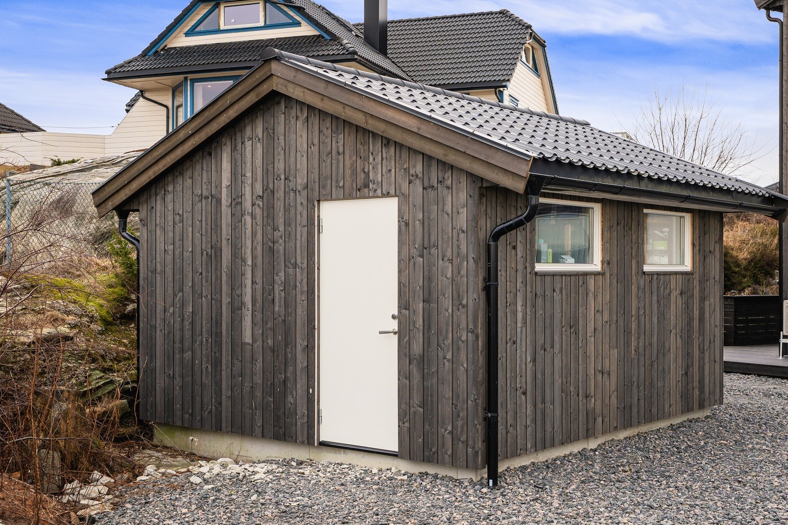 Boligen har en utvendig bod på 7 kvm. Galleribilde