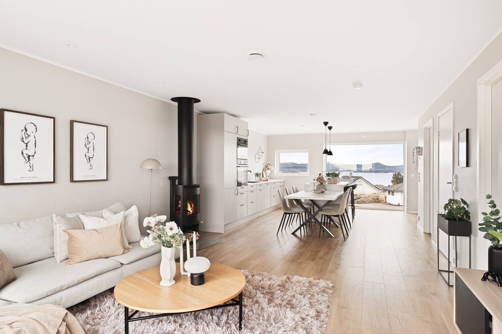 Mekleriet eiendomsmegling v/Christine Terkelsen har gleden av å presentere Barneshaugen 17A. Galleribilde