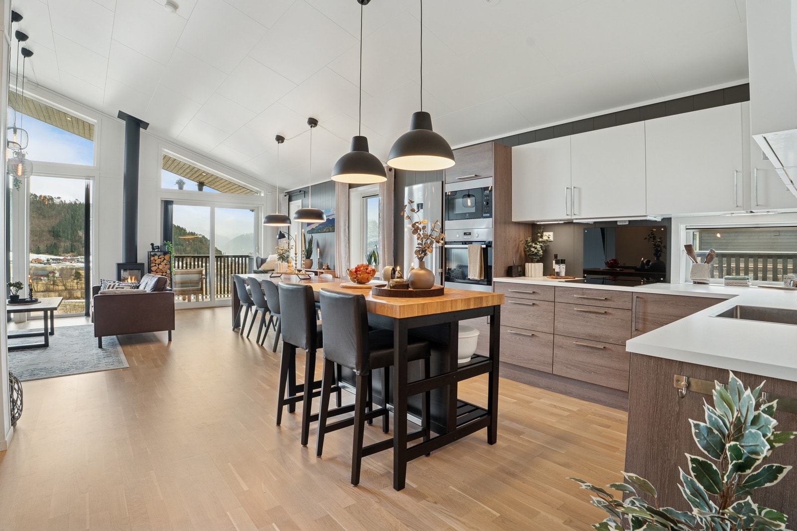 - Velkommen opp i andre etasje - Galleribilde