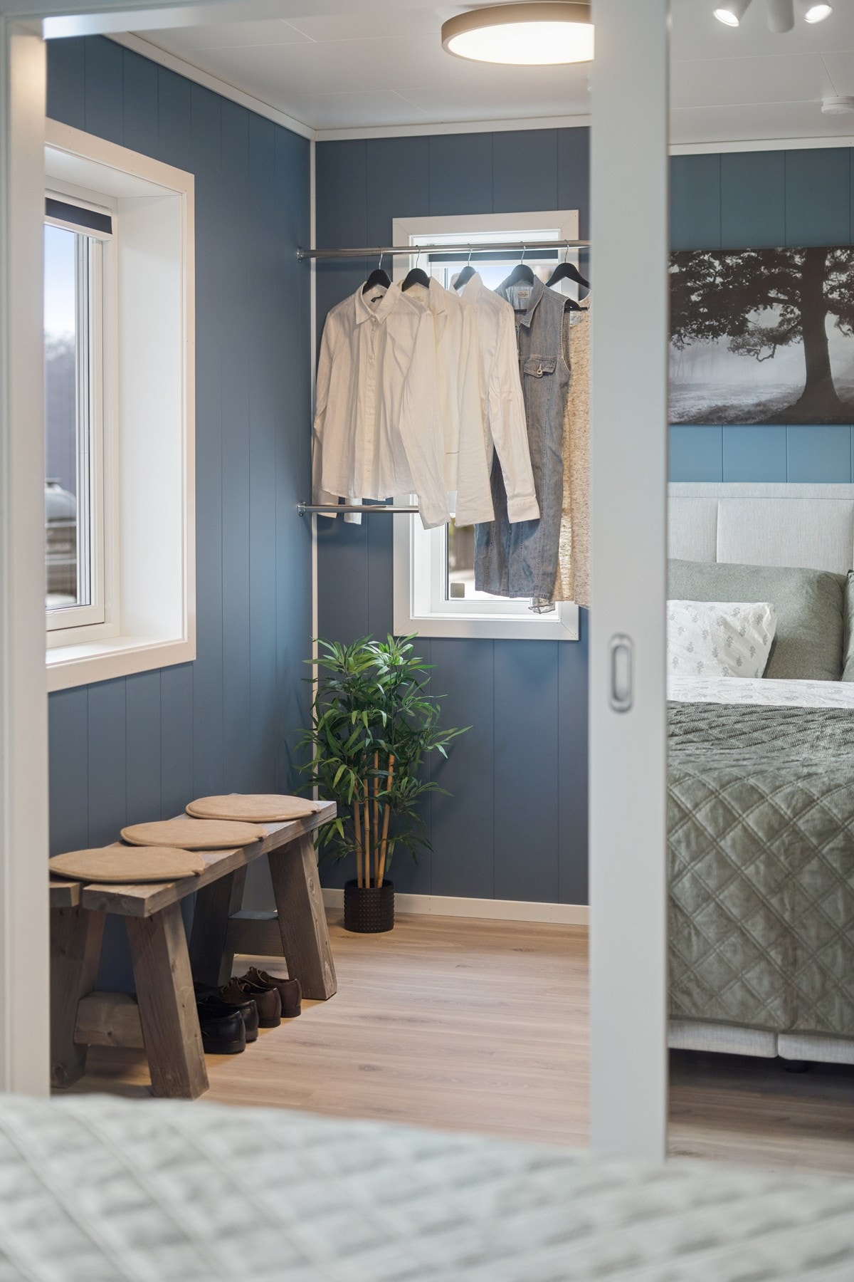 - Du har også et eget walk-in-closet - Galleribilde