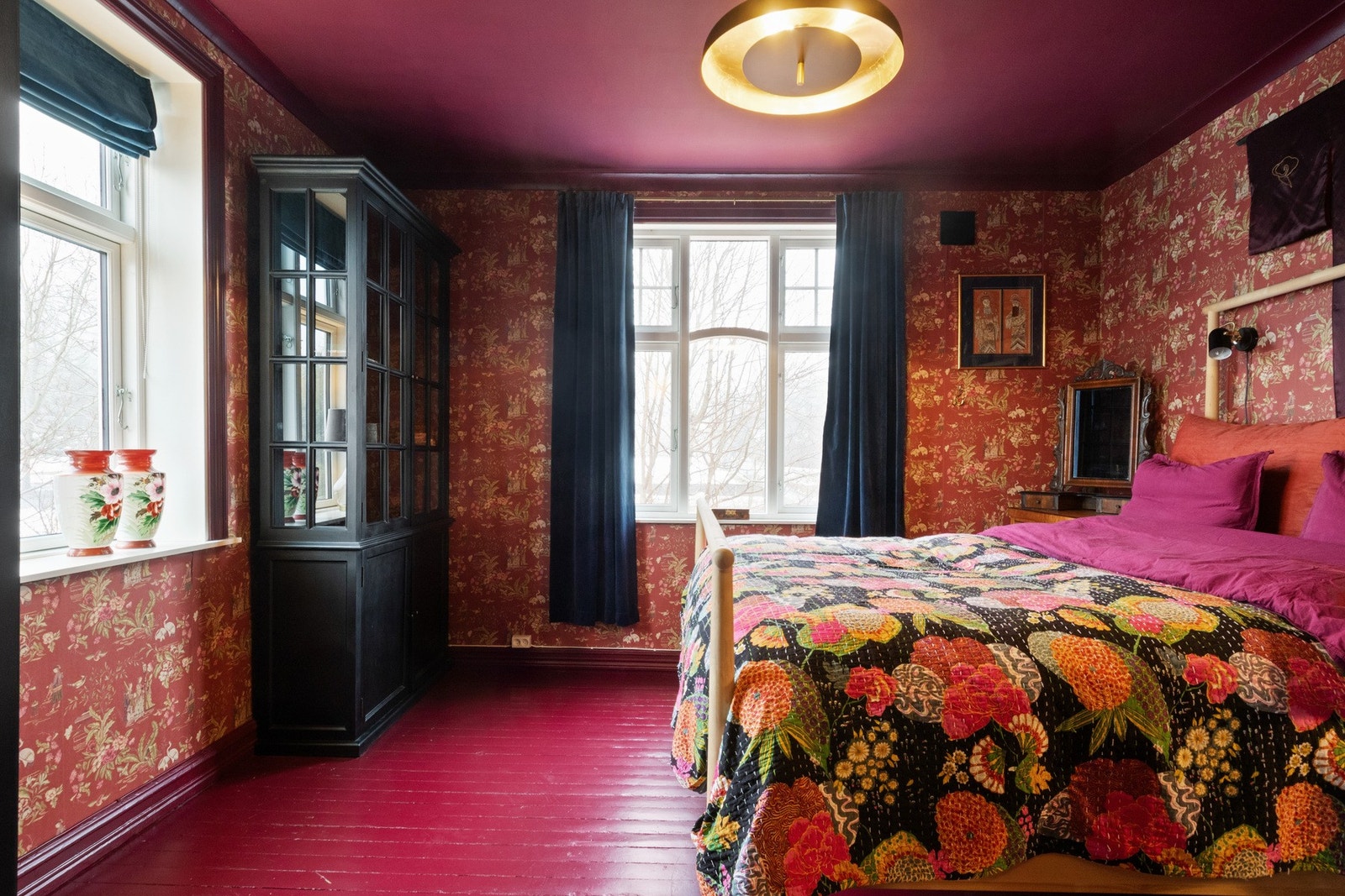 Eneboligen har tre soverom, alle samlet i andre etasje. Galleribilde