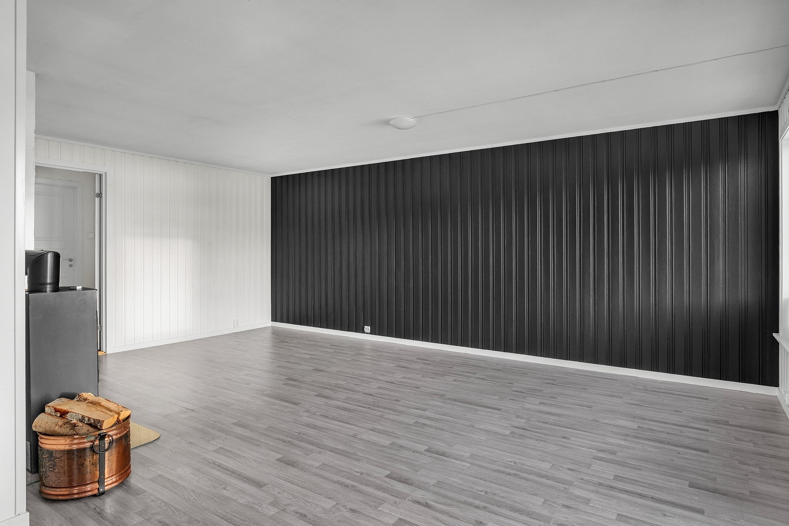 God plass til flere sittegrupper Galleribilde