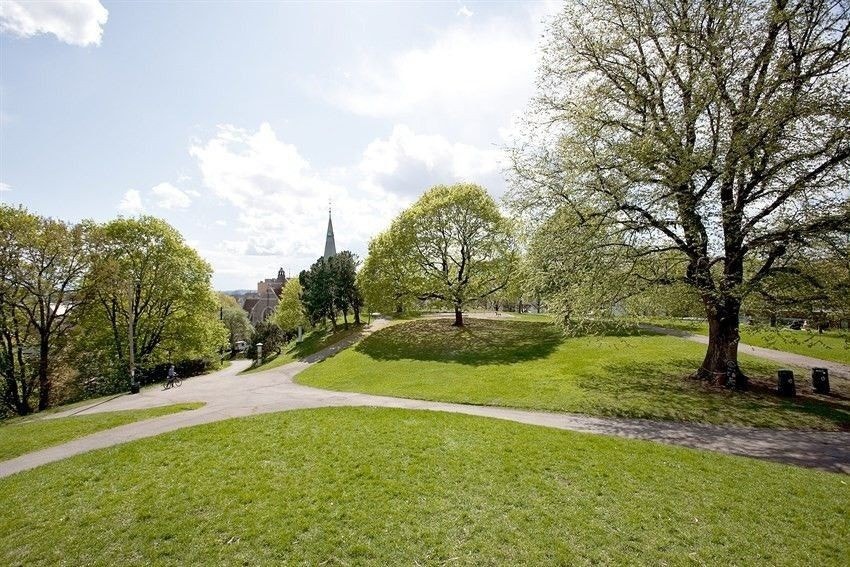 Stensparken 200 meter fra leiligheten Galleribilde
