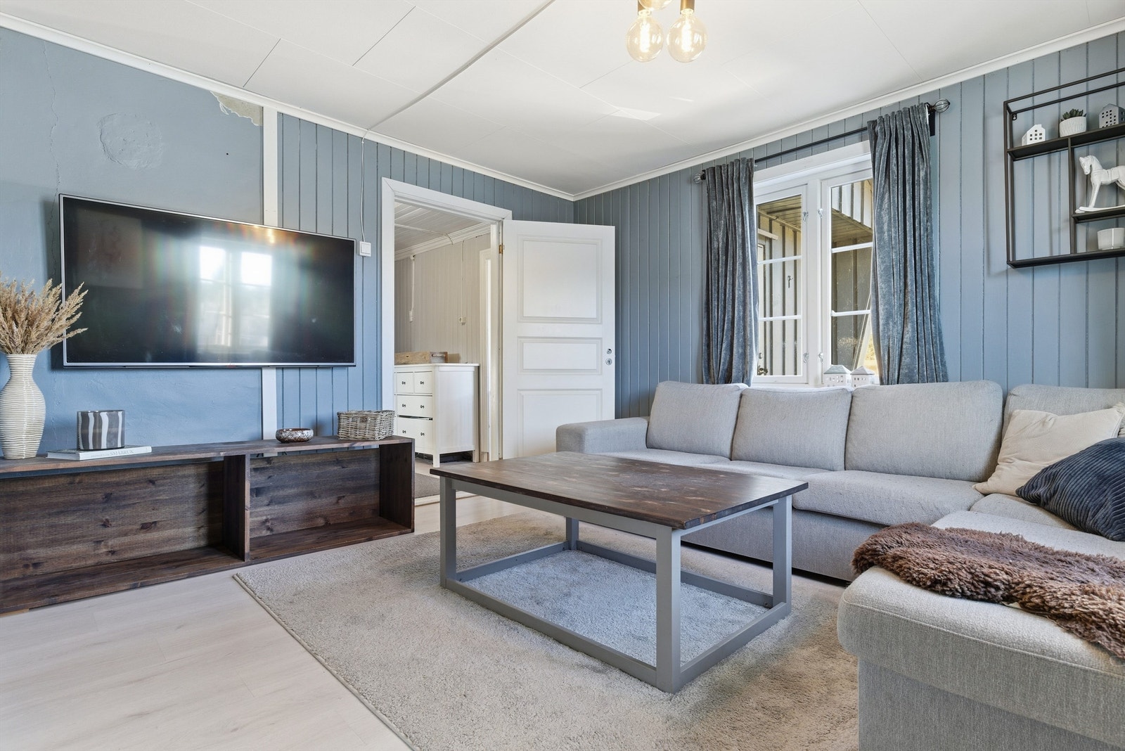 TV-stuen. Galleribilde