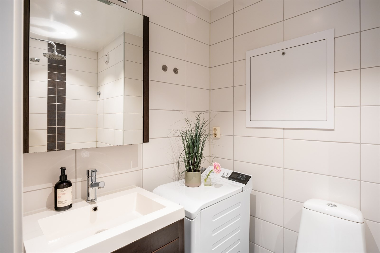 Flislagt bad fra 2013 med gulvvarme. Galleribilde