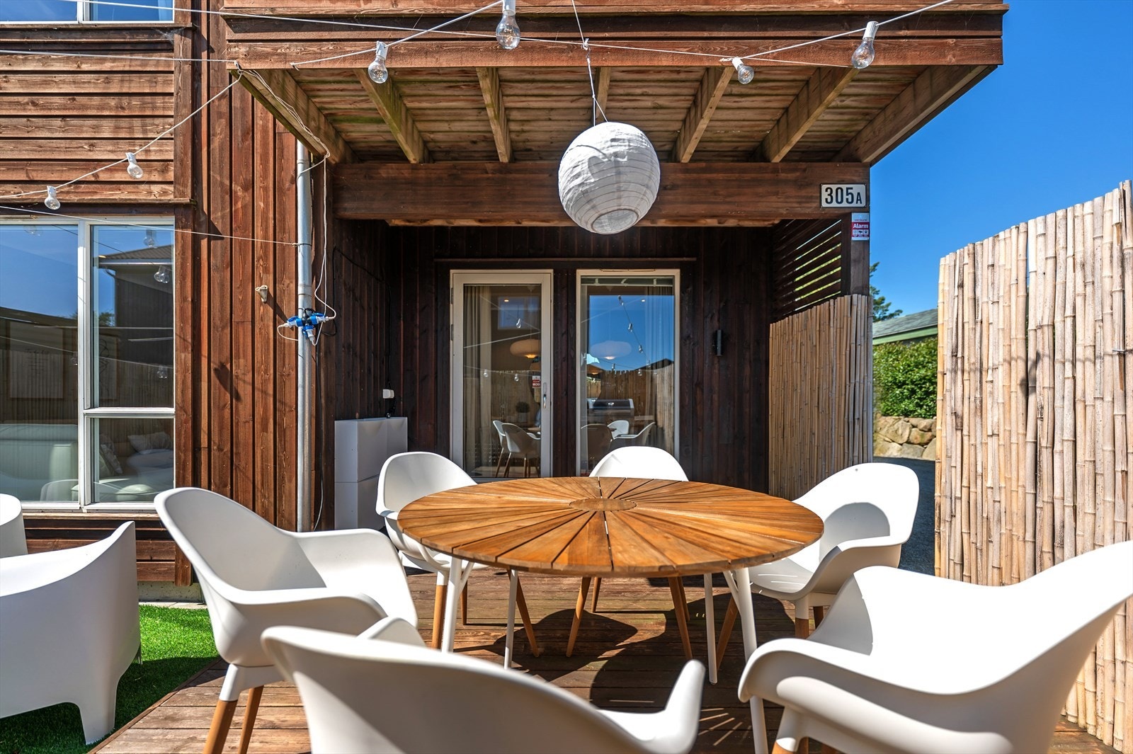 Her henger ute og inne naturlig sammen. Galleribilde